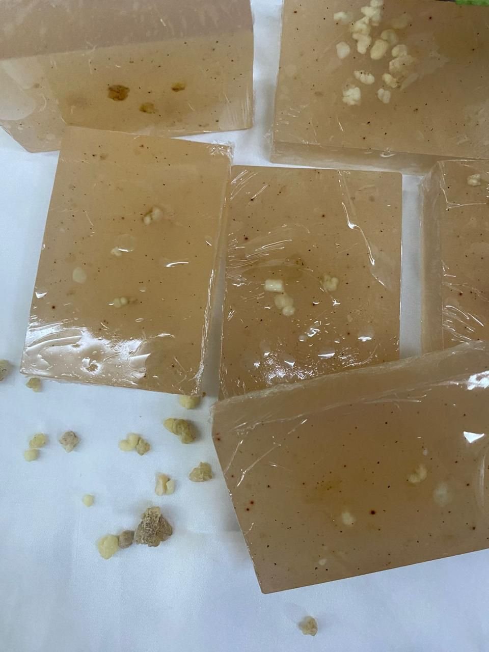 صابونة لبان الدكر الطبيعية